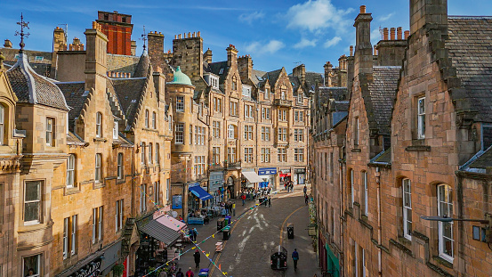 Edinburgh town centre street view