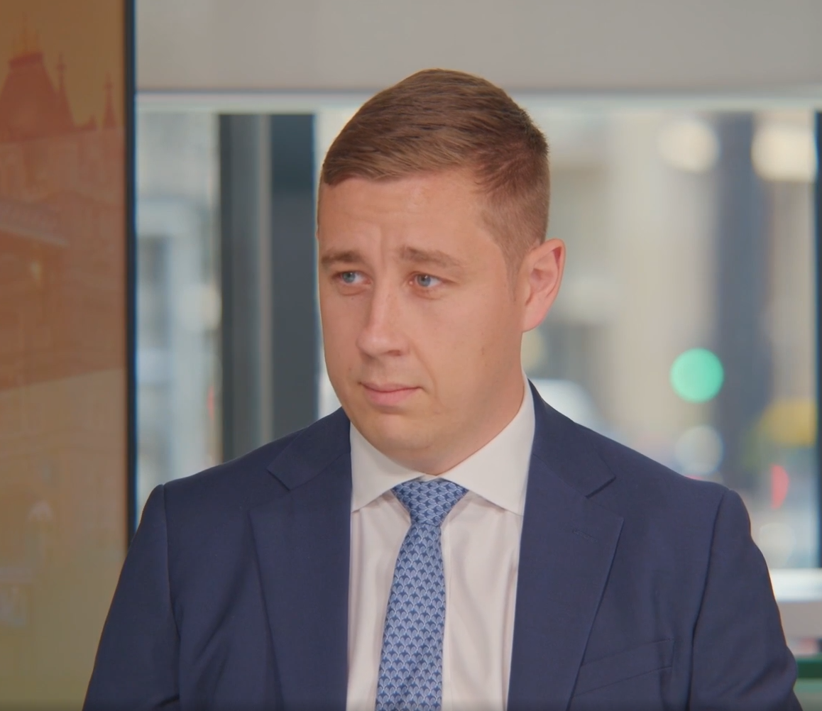 A picture of Fund Manager, Stuart Chilvers, talking on a TV masterclass panel