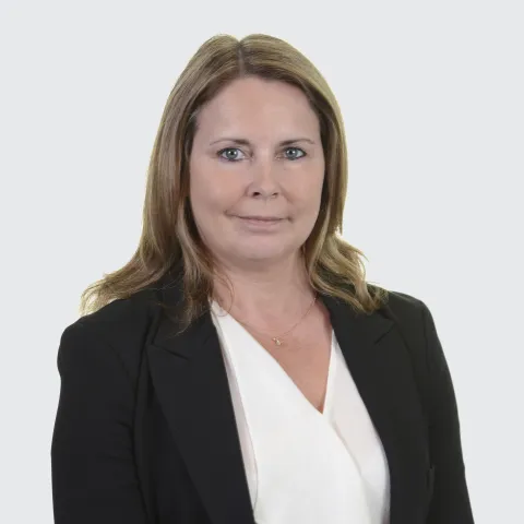 Kirsten Douglas