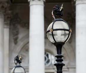 dragon-street-lamp-1200-x-628.jpg