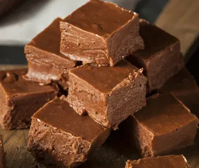 homemade-dark-chocolate-fudge-ready-to-eat_230559001_500x500.jpg
