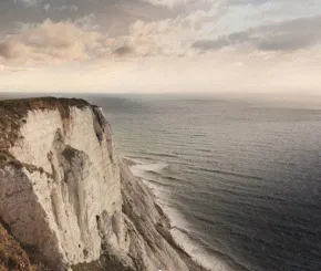lux_white_cliffs.gif