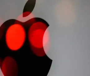 trillion-dollar_companies_360b_alamy.jpeg