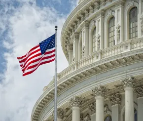 usa_flag_shutterstock_216021430.jpg