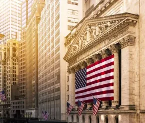 wall_street_us_flag_shutterstock_415926982.jpg