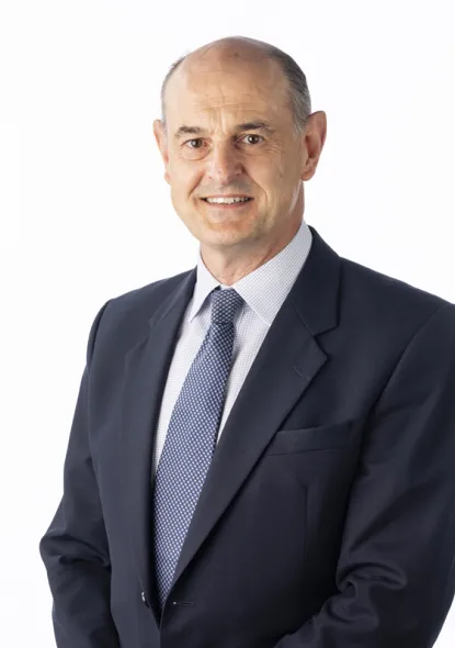 Head shot of Fund Manager - TIm Love