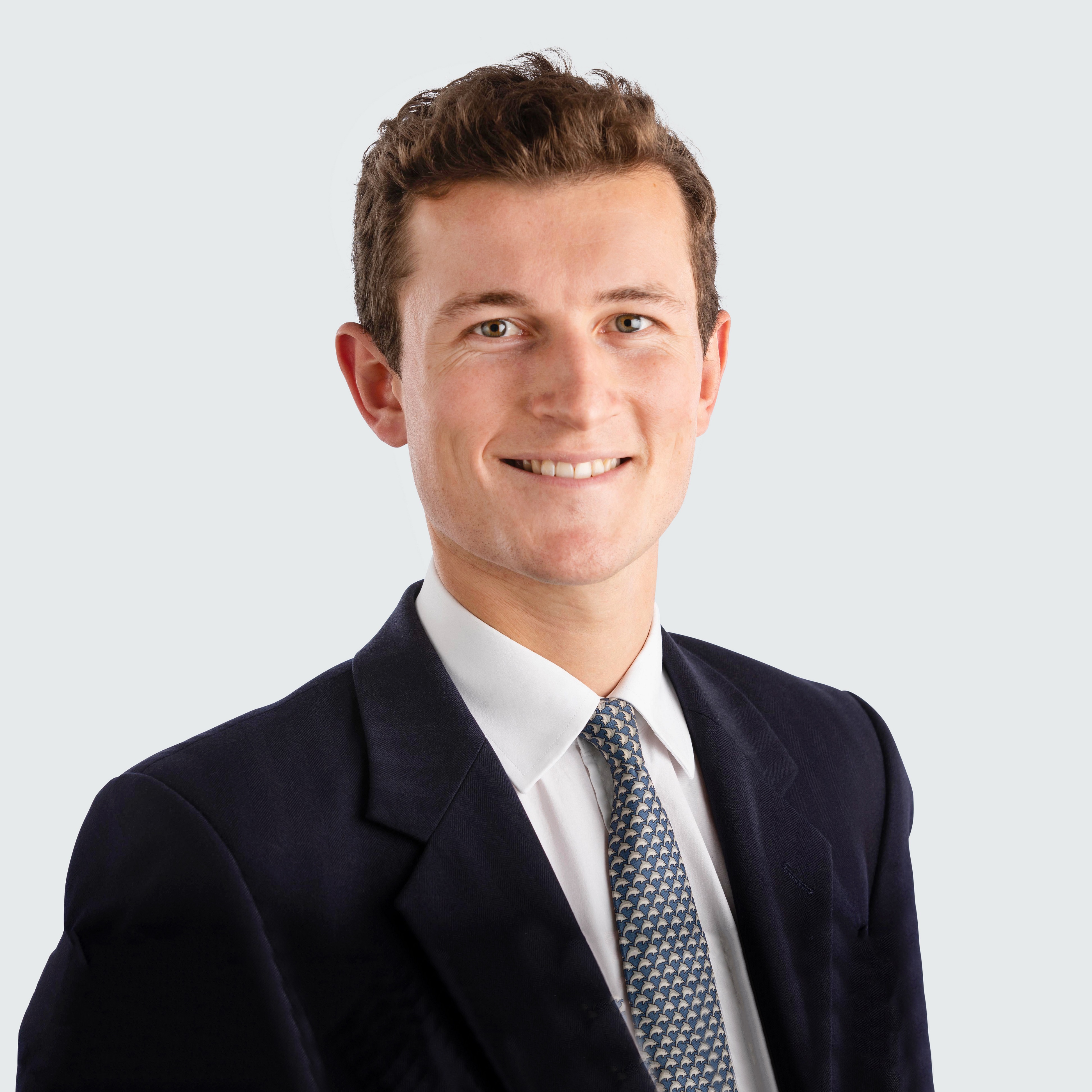 Oliver Hext - Senior Investment Director | Rathbones
