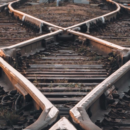 railway-tracks-linkedin-post.jpg