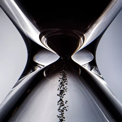 hourglass_1200x600_shutterstock_1645115146_2.jpg